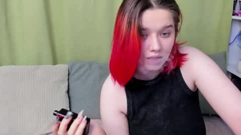Snapshot of edna_dana chatting on October 22, 8:32 pm Edna online show from October 22, 8:32 pm