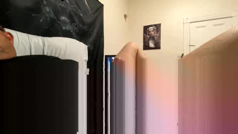 edvmendez1766 online show from April 14, 5:22 am