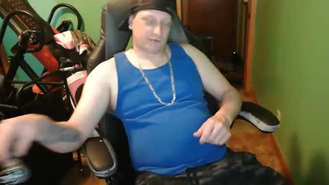 edwardaims_2please online show from April 25, 2:58 pm