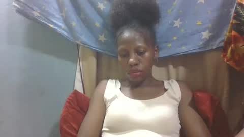 edwige770943 online show from April 15, 9:12 am