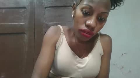 edwige770943 online show from June 1, 7:42 am