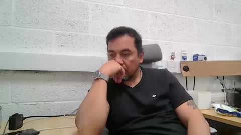 EdM online show from April 22, 1:40 pm