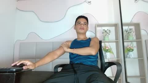 EdyLucianni online show from July 18, 12:07 pm