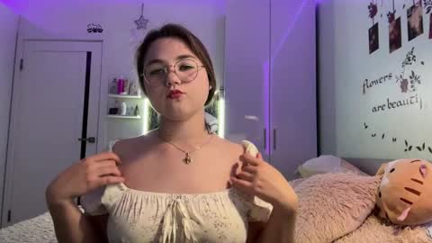 Linda online show from May 14, 3:43 pm