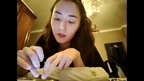 Effy online show from January 9, 2:40 pm