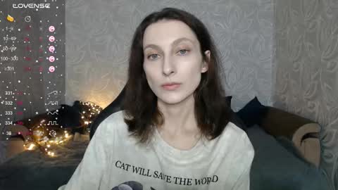 Anna online show from October 31, 4:29 pm