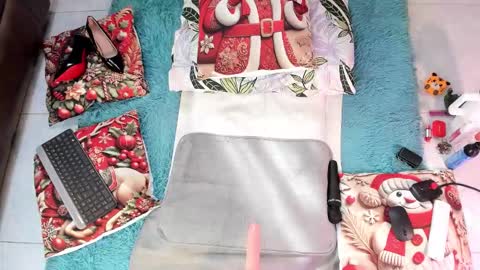 Eilin online show from December 4, 7:24 pm