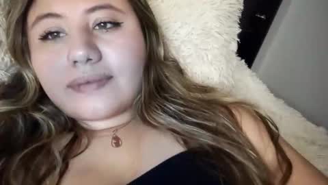 Snapshot of eimy_collin chatting on September 22, 7:34 am EIMY   MODEL INDEPENDENT online show from September 22, 7:34 am