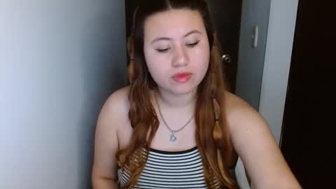 Snapshot of eimy_collin chatting on February 18, 2:49 am EIMY   MODEL INDEPENDENT online show from February 18, 2:49 am