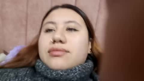 Snapshot of eimy_collin chatting on December 21, 2:30 am EIMY   MODEL INDEPENDENT online show from December 21, 2:30 am