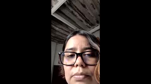 eimy_saenzz online show from February 12, 7:06 pm