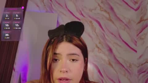 eimyaniston cute online show from March 7, 2:06 pm