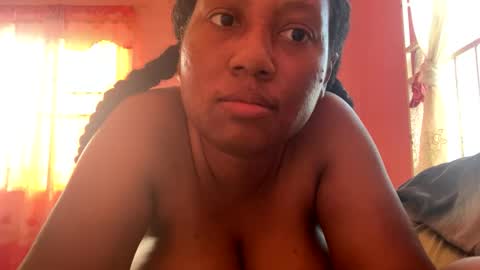 Eirondra Valeen online show from November 11, 6:54 pm