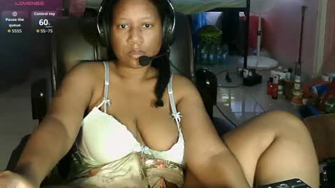 Eirondra Valeen online show from June 14, 8:49 am
