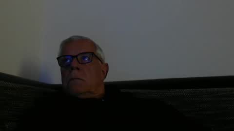 eisbaer1957 online show from March 28, 6:53 pm