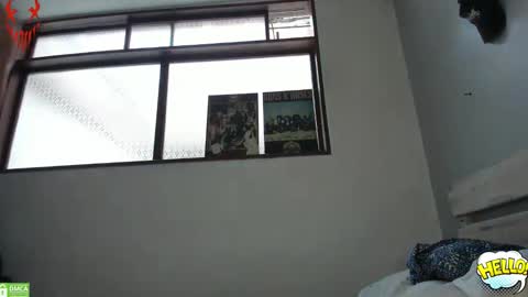 eithan_rune online show from April 8, 12:52 pm