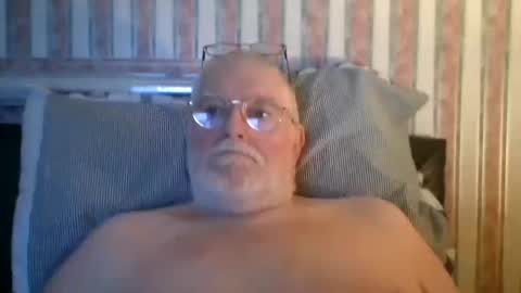 eketman1964 online show from March 18, 12:05 am