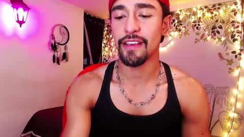 xoxo online show from April 25, 12:13 am