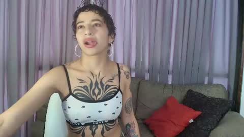 ela_boop online show from July 28, 1:10 pm