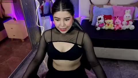 ela_tay1 online show from April 14, 7:28 pm