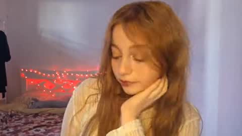 Snapshot of eladiapargo chatting on October 21, 2:10 pm Maya online show from October 21, 2:10 pm