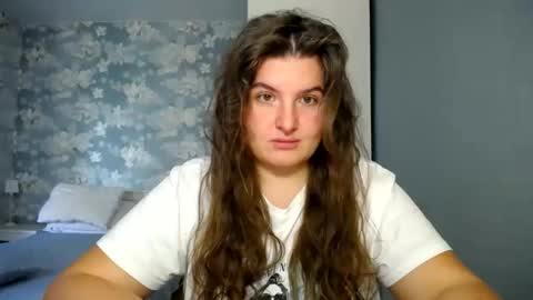 Elanis online show from March 14, 12:53 pm