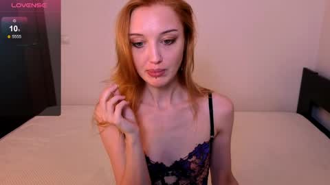 ElaraSun online show from May 26, 12:39 am