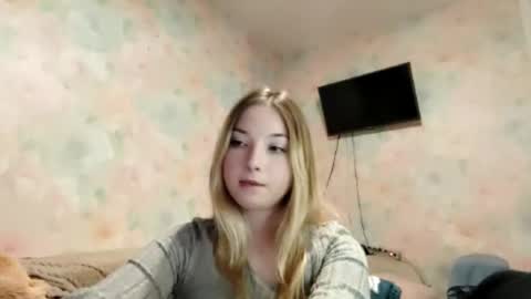 MIa online show from April 23, 11:07 am