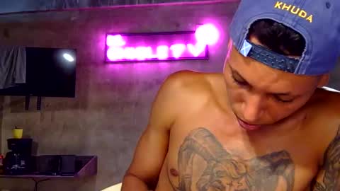 El CHICLE TV - SHOW online show from February 26, 2:52 am