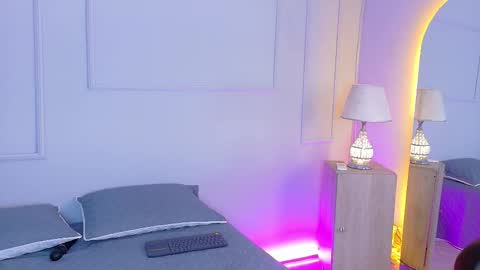 ELECTRA  online show from November 26, 7:54 pm