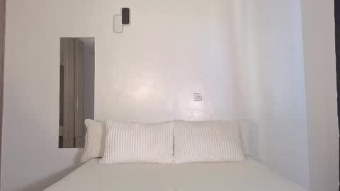 Snapshot of elegant_ebony chatting on October 11, 6:40 am Nika online show from October 11, 6:40 am