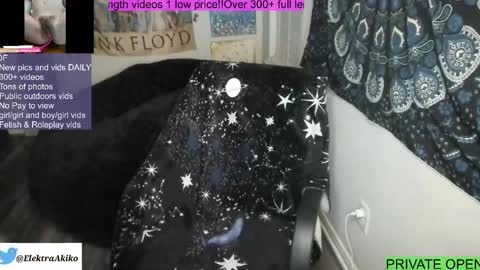 Snapshot of elektraexotic chatting on September 18, 8:07 am Elektra online show from September 18, 8:07 am