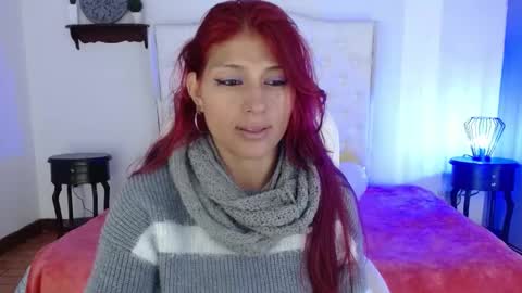 Snapshot of elena_detroya_ chatting on January 22, 12:06 pm Elena online show from January 22, 12:06 pm