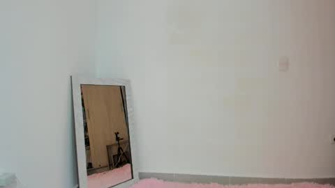 Elizabeth online show from March 10, 7:40 pm