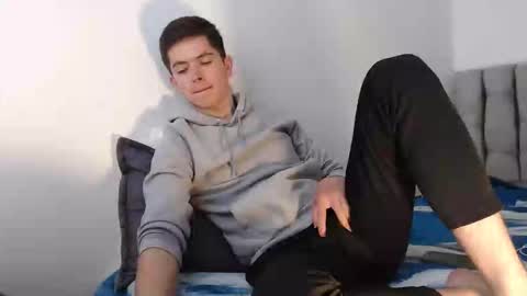 Elian online show from December 13, 7:53 pm