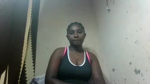 eliannee online show from December 18, 5:25 am