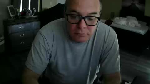 elierpons73 online show from March 11, 7:36 pm