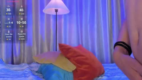 Eliot online show from April 15, 7:58 pm