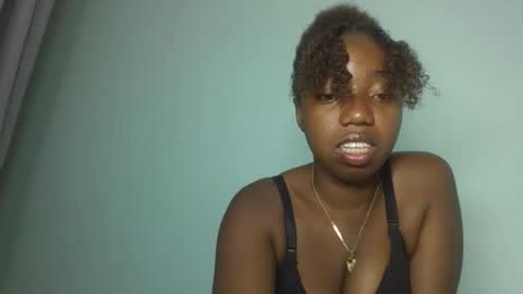 elisa821456 online show from March 7, 3:45 pm