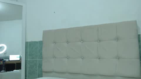 Elisa Diaz online show from February 13, 4:43 am