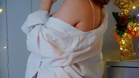 ElisabethDavis online show from December 22, 7:20 pm