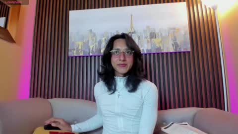 Elisa Sue online show from April 22, 2:52 am