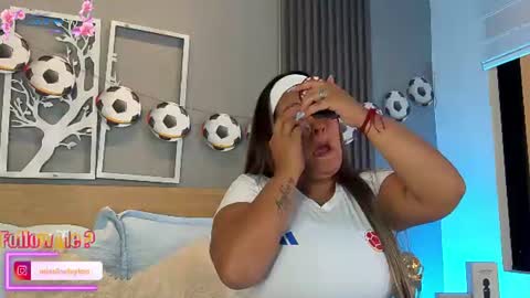Elise Play Boobs online show from June 23, 6:58 pm