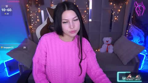 elisevelour online show from February 5, 2:20 pm