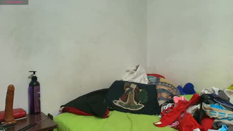 Eli Vanegas online show from May 2, 2:06 am