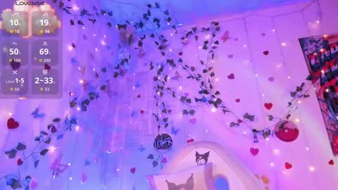    Independent Model online show from October 20, 6:35 pm