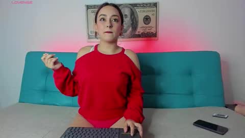 Elizabeth Lamer online show from December 16, 6:53 am