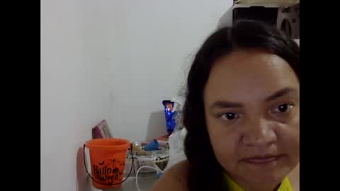 Elizabeth Martinez  online show from April 22, 7:21 pm