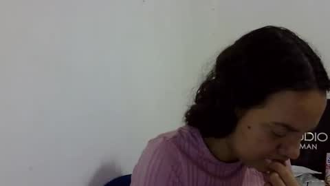 Elizabeth Martinez  online show from November 1, 7:13 pm