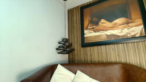 Eliza online show from November 7, 11:23 am